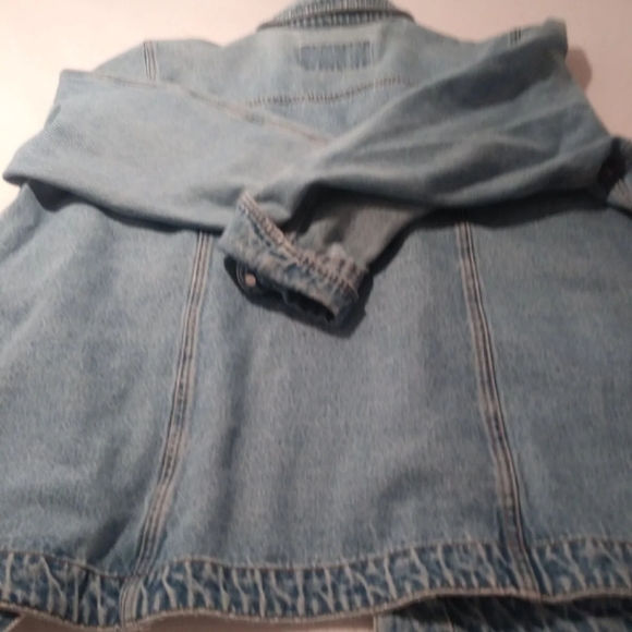 The Avenue Women's blue Jean Jacket - Picture 2 of 4